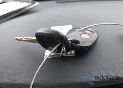 2011 Toyota Sienna Le V6 from USA, damaged, VIN 5TDKK3DC9BS168910